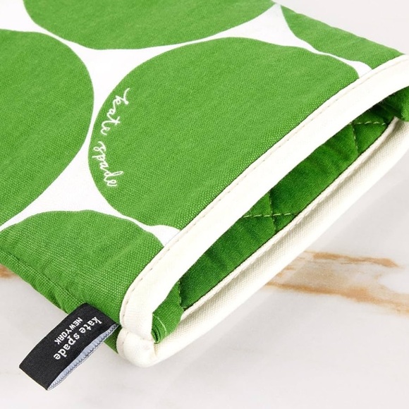 Kate Spade Green Oven Mitt and Pot Holder Set - Picture 3 of 3